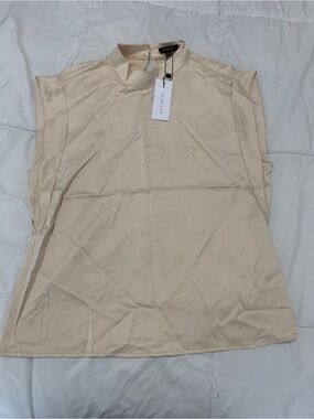 New with tags DYNAMITE shirt womens size M